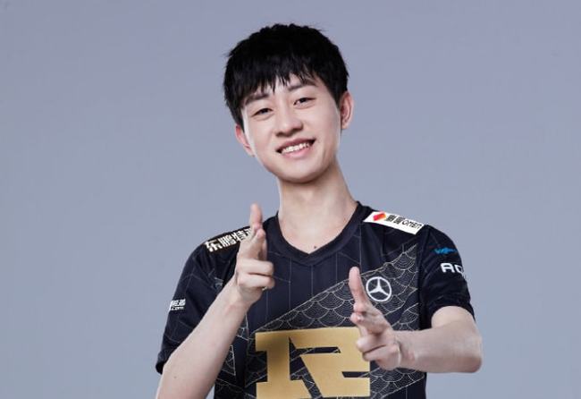 引擎中更容 引擎中更容