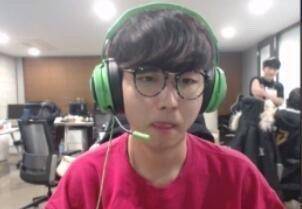 次定格在1 次定格在1